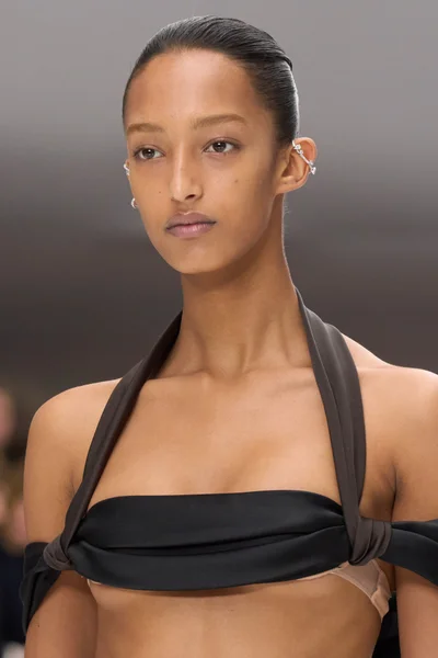 Look 4